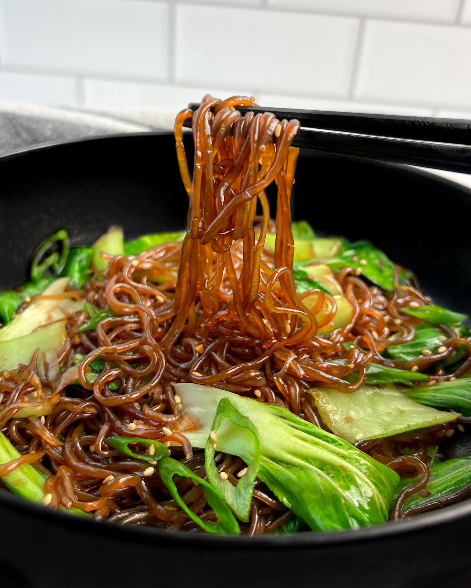 STIR FRY SHIRATAKI NOODLES