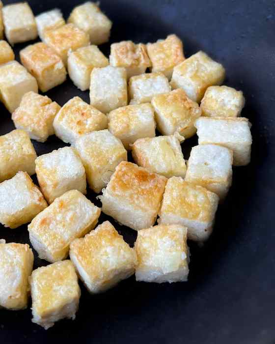 GARLIC EGGPLANT & CRISPY TOFU