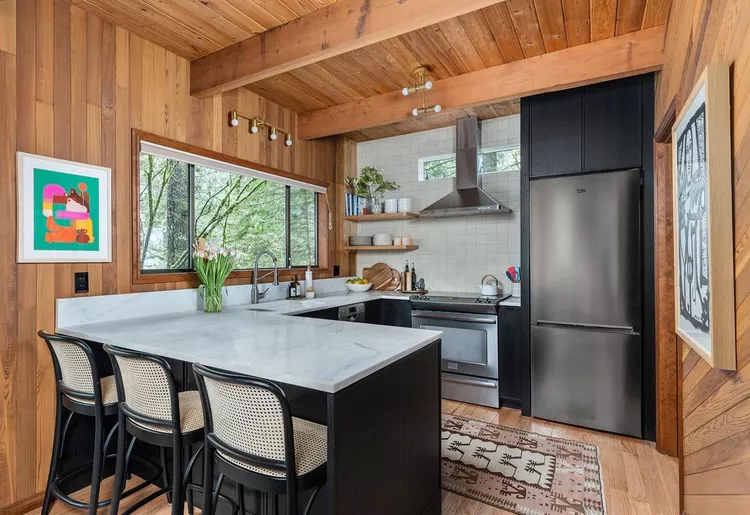 cabin kitchen decor